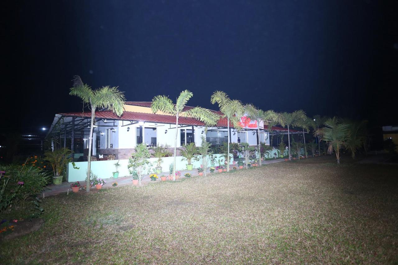 Oyo 26670 The Ranch Hotel Puri Kültér fotó